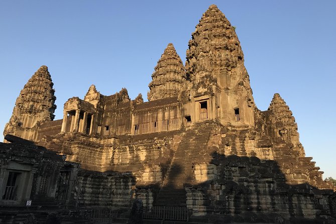 Angkor Wat by Vintage Jeep – Private Tour - Hotel pickup and a 20-minute start