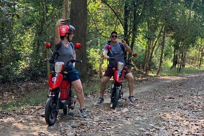 Angkor Wat Cycling Tour - Chau Say Tevoda and the smaller temples