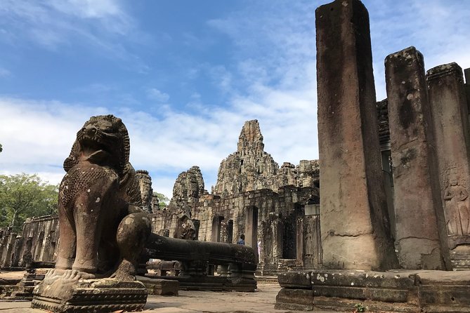 Angkor Wat & Floating Village 3-Day Private Tour - What the private vehicle and guide add