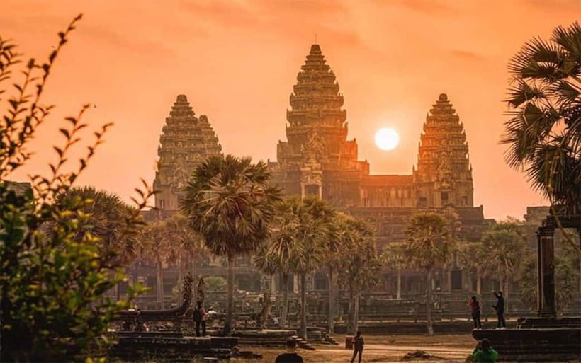 Angkor Wat: Full-Day Guided Sunset Tour - Banteay Kdei, a quieter 45-minute stop