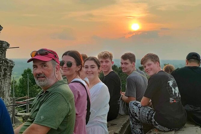 Angkor Wat full Day 'Small Group with sunset & Tour Guide - Starting at 9:30 from Siem Reap
