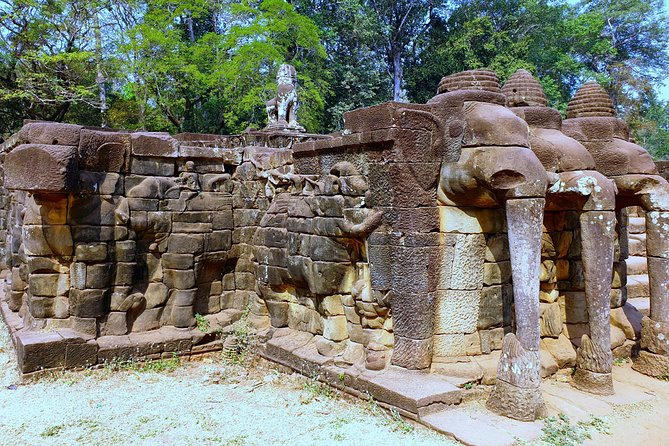 Angkor Wat Full Day Tour in Siem Reap Small-Group - Angkor Wat: two hours with Cambodia’s great temple