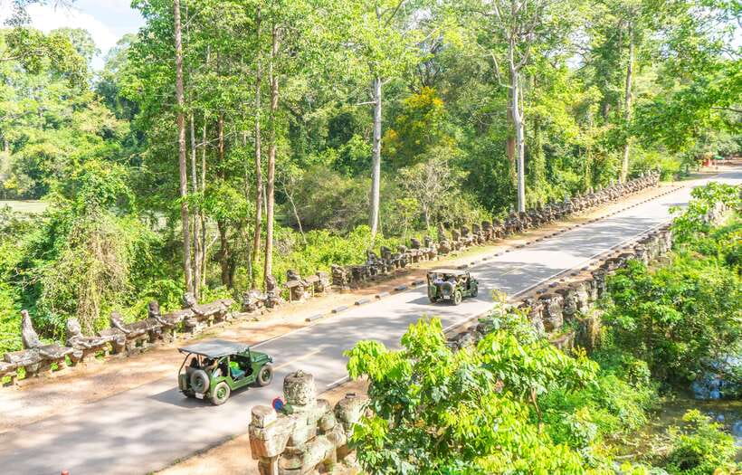 Angkor Wat: Guided Jeep Tour Inclusive lunch at local house - Key points at a glance