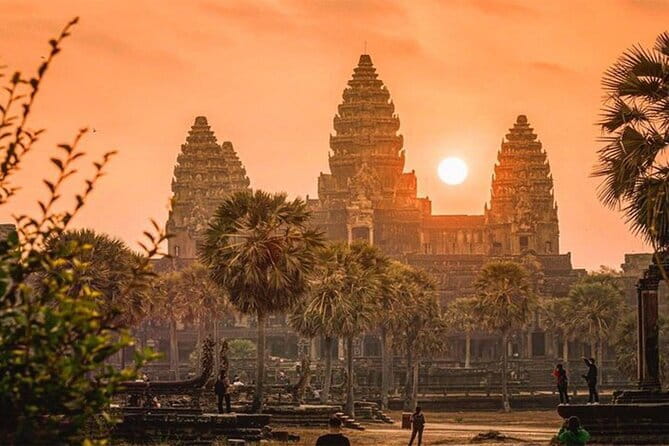 Angkor Wat Guided Tour - What the guide adds to the temples