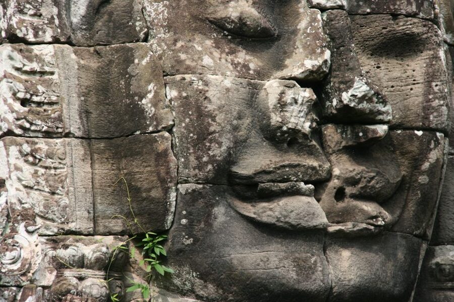 Angkor Wat in a vintage Jeep with driver - jeep rental - Timing, Clothing, and Comfort