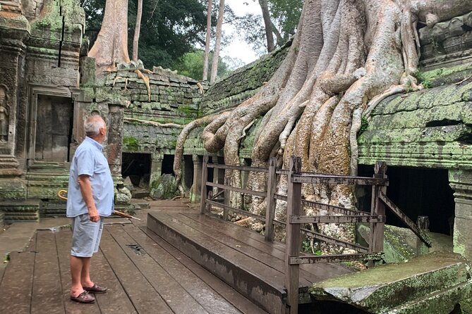 Angkor Wat Small Circuit & Sunset Tour - Angkor Thom builds toward the late-day finish