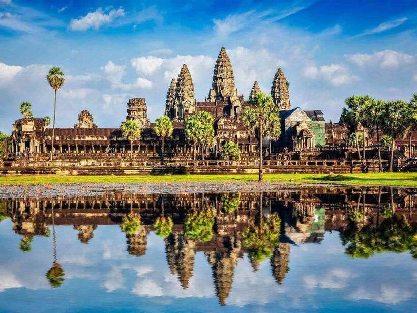 Angkor Wat Small Tour With Private Tuk Tuk - What the $22 private ride really gives you