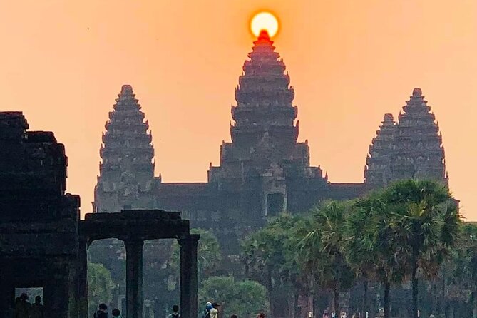Angkor Wat Sunrise & All Highlight Angkor Temple Private Day Tour - Why the 4:30 am start matters at Angkor Wat