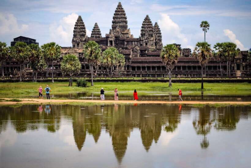 Angkor Wat Sunrise, Banteay Srei, Bayon & Ta Prohm Temple - How hard is the day?
