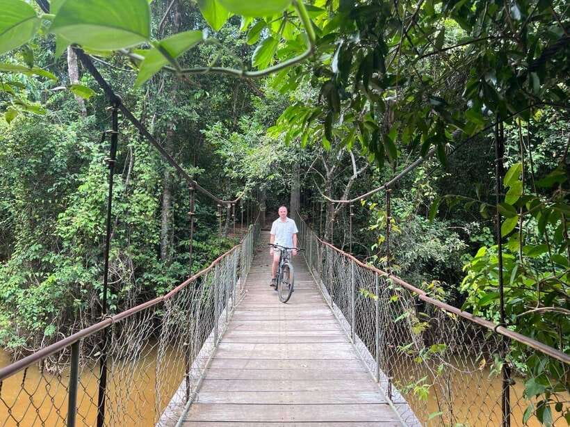Angkor Wat Sunrise Bike Tour With Lunch Included - Noon lunch near Sras Srang