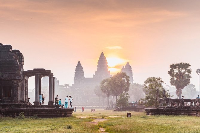 Angkor Wat Sunrise Private Tour by Tuk Tuk - The Terraces of the Elephants and the Leper King