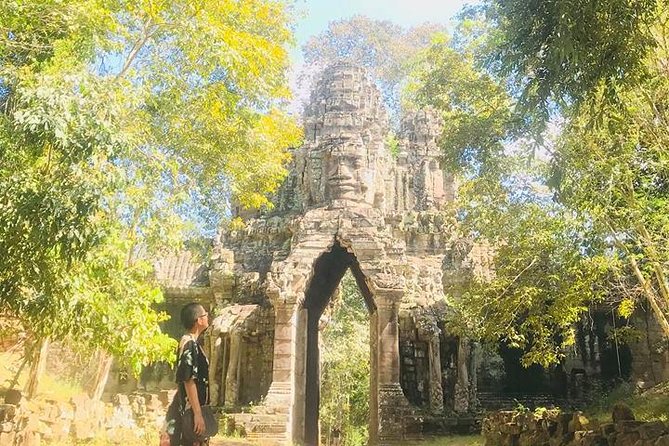 Angkor Wat Sunrise Private Tour by Tuk Tuk - Guide quality and the value of a private tour