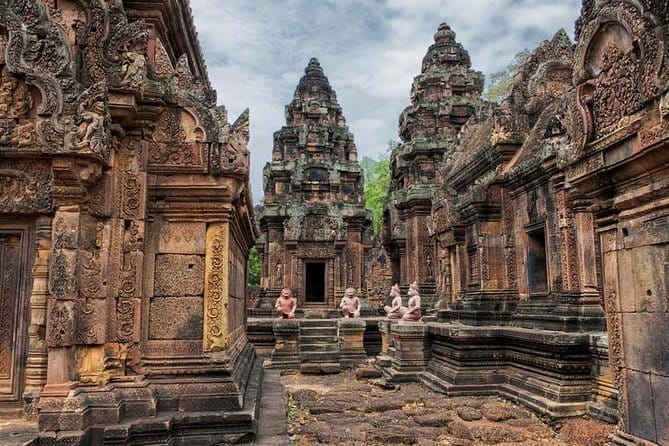 Angkor Wat Sunrise Small-Group 1-Day Tour from Siem Reap - Bayon and the famous stone faces