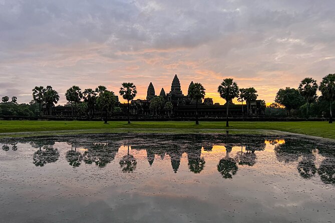 Angkor Wat Sunrise Small Group Tour With Breakfast - Why sunrise at Angkor Wat is worth the lost sleep
