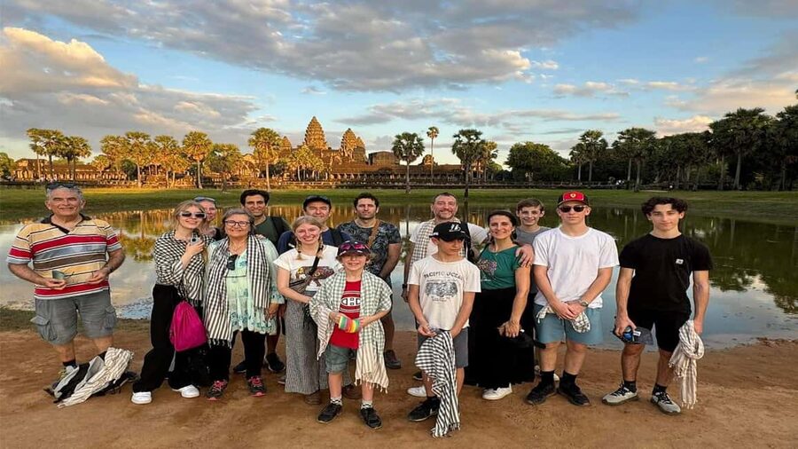 Angkor Wat Sunrise Tour Half-Day (Join-In-Tour) - The $10 price and the real budget