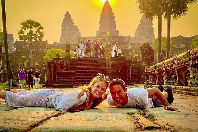 Angkor Wat Sunrise tour with Small - Group and Guide tours - Food, breaks, heat, and the long return