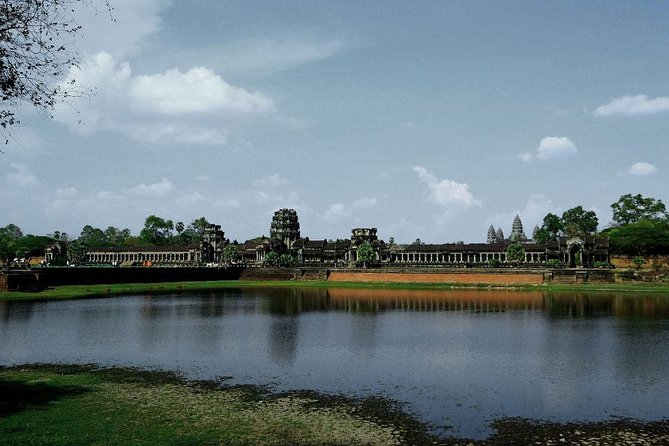 Angkor Wat Sunset Tour - One long day from Angkor Wat to Phnom Bakheng