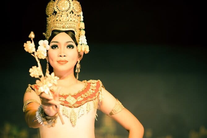 Apsara Dance Performance Including Buffet Dinner and Hotel Pickup - Who will enjoy this show, and who may not