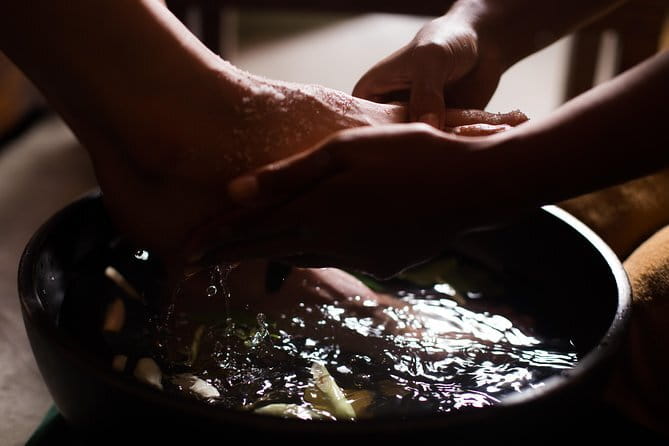 Apsara Indulgence 4 Hands Massage in Phnom Penh - The real question: how well do the two therapists match?
