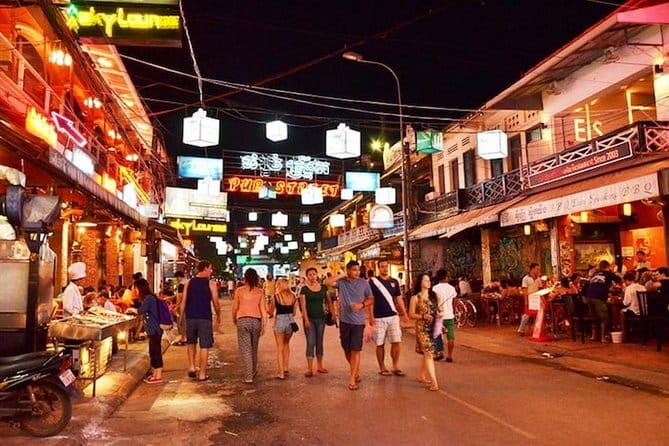 Apsara Show Dinner and Night Market Pub street - Why the dance is worth seeing, even if the show feels basic