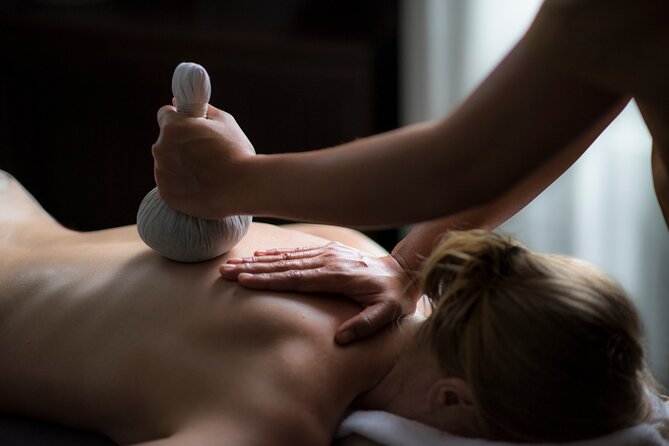 AROMATHERAPY MASSAGE 90 mins - What the Strongest Praise Tells You