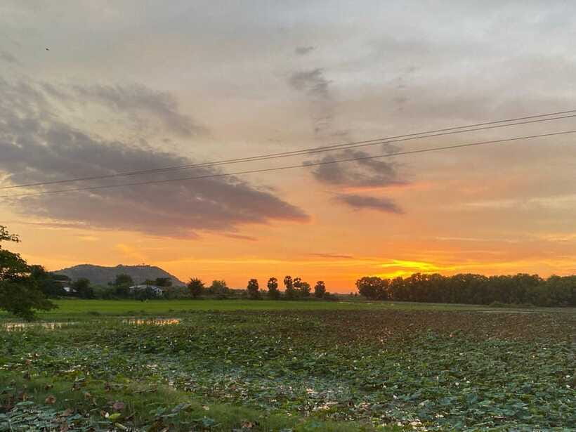 Authentic Siem Reap: Tuk Tuk Countryside and Sunset Tour - Who will get the most from this tour