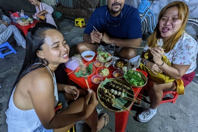 Authentic Walking Food Tour with Local Guide - Fresh noodles with Cambodian green fish curry