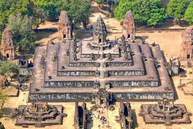 Bakong Temples & Floating Village Tour - Lolei and Preah Ko show the earlier Khmer style