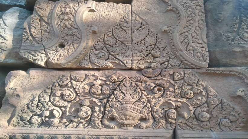 Bamboo Train, Banann Temple, Fruit Bat, Bat Cave, Sunset - Climbing the 359 steps to Banan Temple