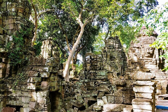 Banteay Chhmar Temple & Silk Farm Private Day Trip from Siem Reap - The road from Siem Reap is part of the experience