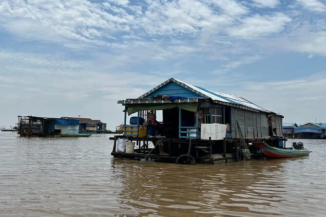 Banteay Srei Temple and Kompong Phluk Village Private Tour - Why this temple and lake pairing works