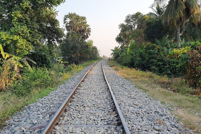 Battambang City and Country side Full day Tour - Wat Samrong Knong and Cambodia’s painful past