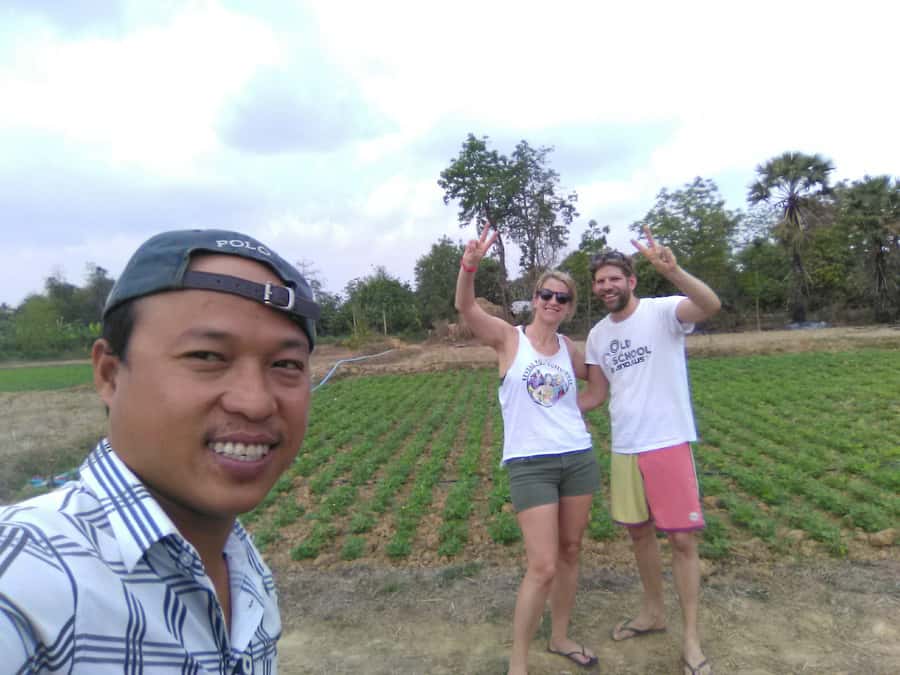 Battambang family tuktuk tour BambooTrain/Wat Banan/Bat cave - The Sangkae River and Battambang’s farming country