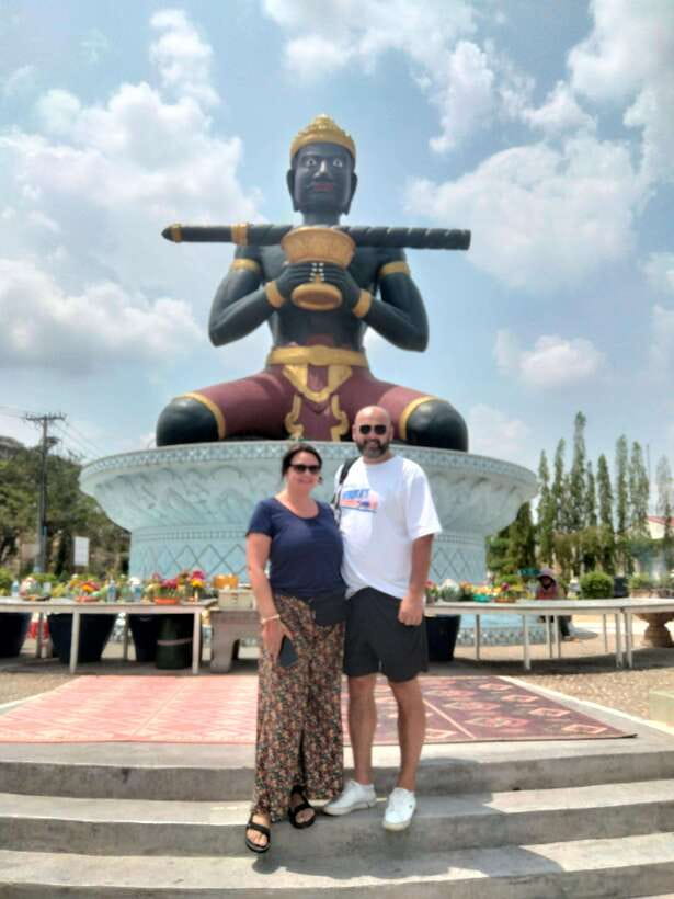 Battambang Private Full-Day Tour - Samrong Knong and the hard history of Battambang