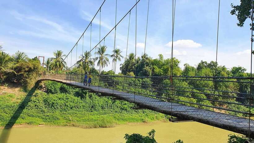Battambang: Tuk-Tuk, Bamboo Train, Killing/Bat Caves, Sunset - Key points to know before booking