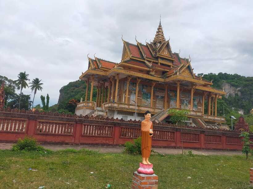 Battambang: Tuk-Tuk, Bamboo Train, Killing/Bat Caves, Sunset - The original bamboo train and its rough-edged charm