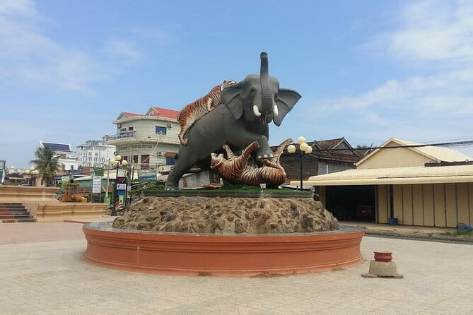 Best Driver Taxi From Siem Reap To Phnom Penh - English Speaking - Leaving Siem Reap by private car