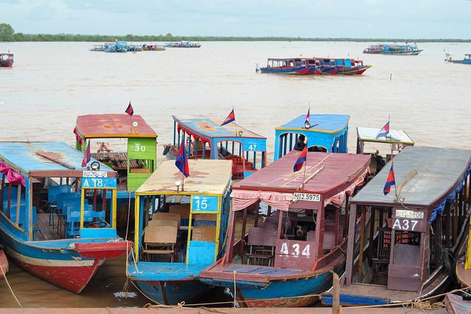 Best of Siem Reap 3-Day Private Tour to Angkor Wat & Tonle Sap - Day one: sunrise, Angkor Thom, and the main temple zone