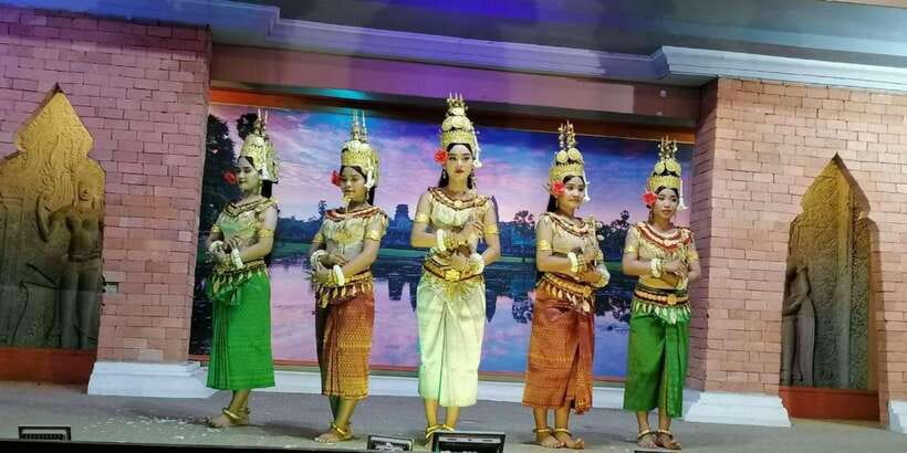 Buffet Dinner Apsara Show with hotel transfers - Arriving at Amazon Angkor by tuk tuk or van