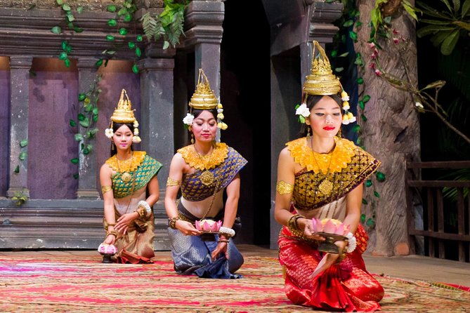 Buffet dinner with Apsara Show (Free 2 ways hotel transfer) - Key points at a glance