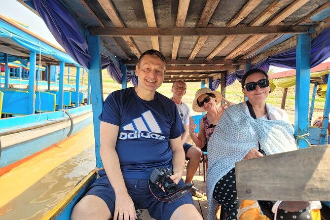 Cambodia Taxi Service - Stop three: lunch on the road