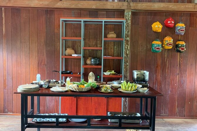 City Tour & Cooking Class - Psar Chaa, where the city shops