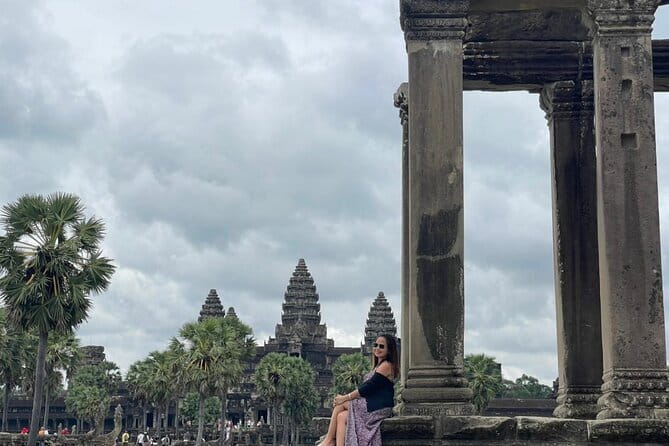 Classic Angkor Wat Sunrise Full Day Private Guide Tour - Clothing, comfort, and the real work of getting up early