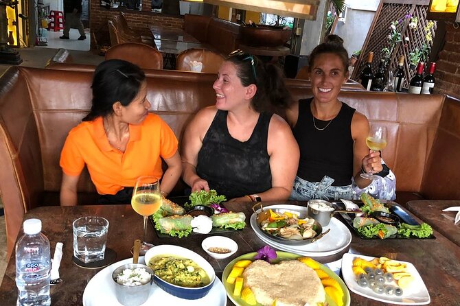 Cooking class in Kampot - Cooking in a private class near the river