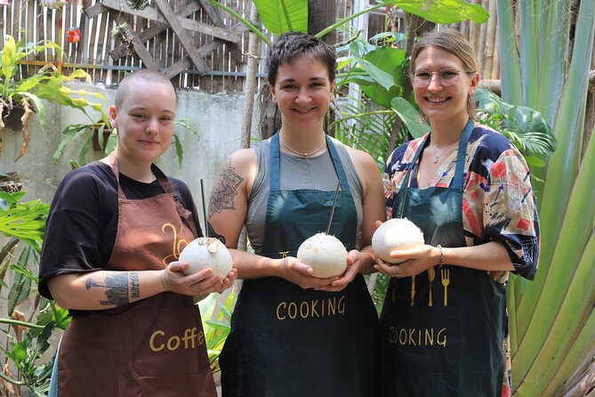 Cooking Class in Phnom Penh - Pounding Spice Paste at 5:15 PM