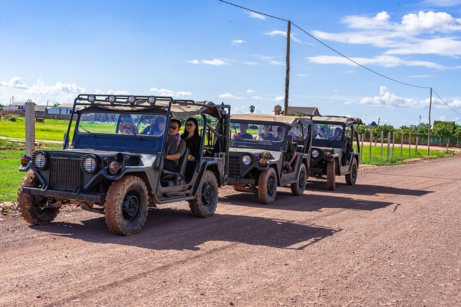 Countryside Sunset Jeep Tour with Drinks included - The guide can shape the whole afternoon