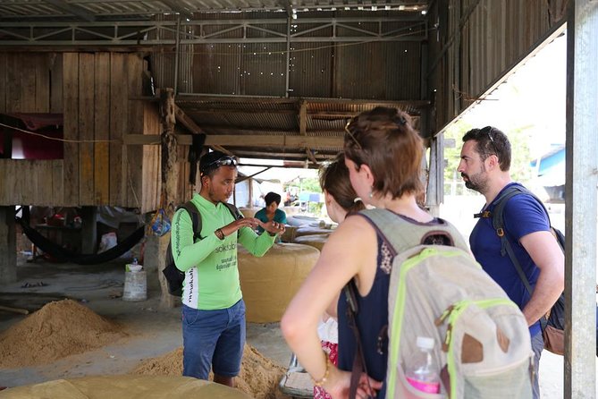 Customs and Culture Half Day Walk and Bike Tour in Battambang - Meeting the fishing families
