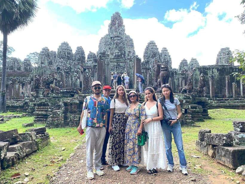 Explore Angkor Temple Sunset With Tour Guided - Angkor Thom and the many faces of Bayon