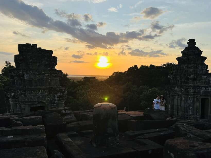 Explore Angkor Wat by Bike and Sunset - Why a bicycle makes Angkor feel bigger