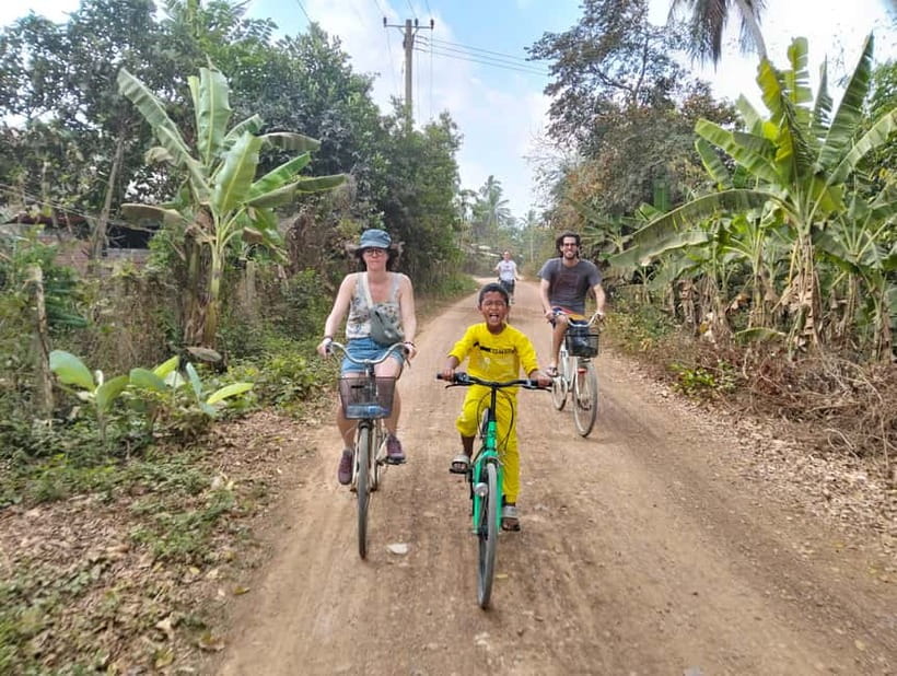 Explore the Village &Countryside By Bicycle-Half Day Morning - What the pace and group size feel like